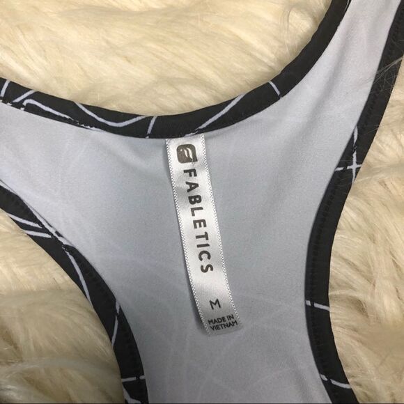 Fabletics Mary tank rackerback size medium - Picture 3 of 7